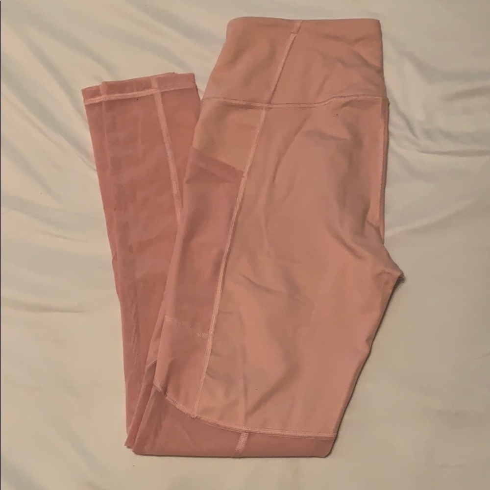 Victoria’s Secret Workout leggings knockout